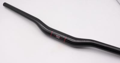 Carbon Riser Stuur - Fietsstuur Lichtgewicht - Fietsen Mountainbiken - Super Stijf Vibratiedempend - 580-720mm Breed - 3k Finish