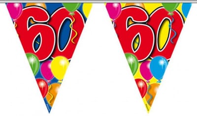 Vlaggenlijn 60 jaar - 2x - 10 meter - plastic - 60e verjaardag slinger - vlaggetjes - leeftijd versiering
