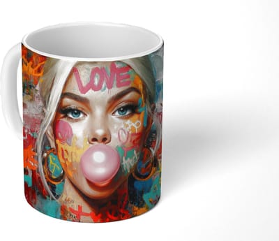 Mok - Koffiemok - Vrouw - Kauwgom - Graffiti - Love - Mokken - 350 ML - Beker - Koffiemokken - Theemok