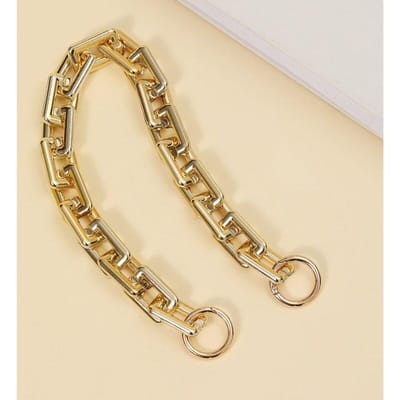 Veelzijdige damestas met kettingriem, brede gouden ketting, luxe modetas, accessoires, modieuze tas met ketting. beige