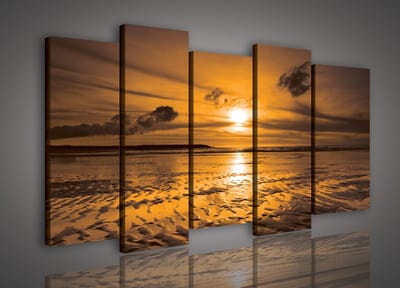Canvas Schilderij - Zonsondergang - Strand - Wolken - Zon - Zee - Inclusief Frame - 150x100cm (lxb) - 5 Luiks - Geel