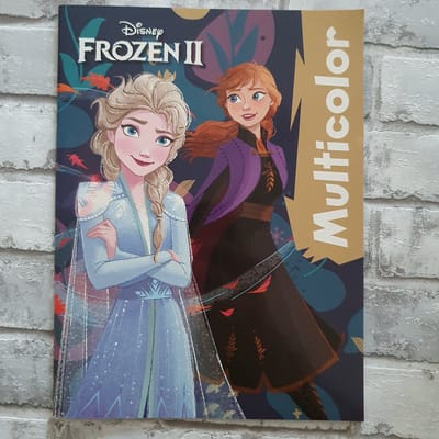 Multicolor - Disney Frozen 2 Kleurboek - Prinsessen - Anna - Elza - 32 Pagina's - 17 Kleurplaten en 17 Voorbeelden - Voor Kinderen - Uitermate Geschikt voor Kleurpotloden en Wasco
