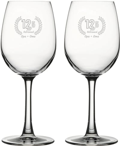 Gegraveerde set witte wijnglazen 36cl Opa + Oma 12,5 jaar getrouwd