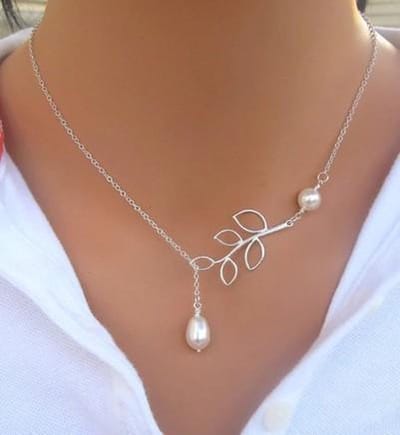 Ketting met Blad en Parel hanger