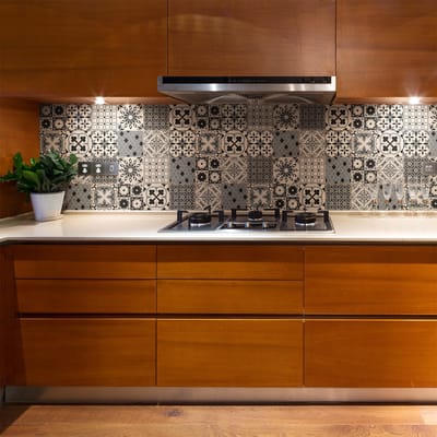 Zelfklevende tegelmuurstickers voor keuken en badkamer - 24 Azulejos Ilona cementtegelstickers - 24 stickers 15x15cm