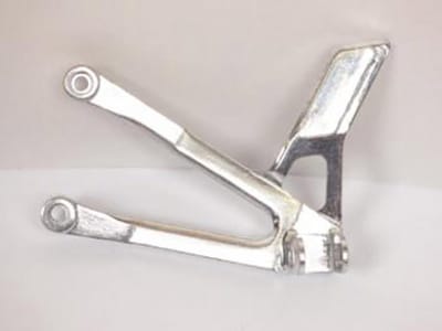 voetsteunplaat passagier links voor aprilia 125 af1 1988 ap8132639 nieuw