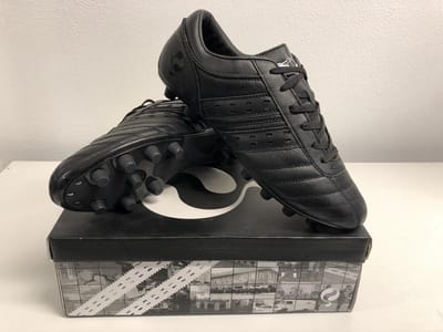 Quick volledig leren voetbalschoen maat 42