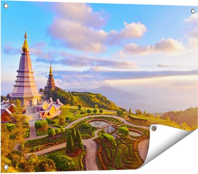 Gards Tuinposter Pagode Tempels in de Inthanon Berg in Thailand - 80x60 cm - Tuindoek - Tuindecoratie - Wanddecoratie buiten - Tuinschilderij