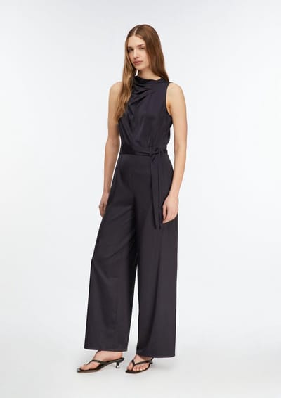 Satin Overall Franse Schouders en Drapé Decolleté Dames COMMA