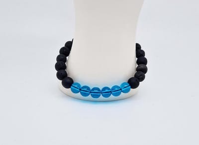 Handgemaakte "Armband Vulkanische" natuurstenen armband “Lava Donker - Blauwe kwarts” - 8 mm diameter van de korrel- Diameter armband 20 cm - Een mooi cadeau voor familie en vrienden