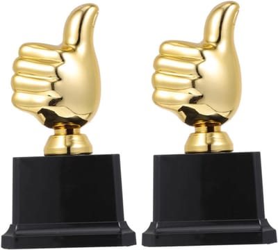 Mini Trofee Kinderen - Bekers Speelgoed - Wedstrijden Aanmoedigen - Duimvormig Model - 14 x 7.5 cm - Goud