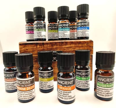 Aromatherapie - 12 Etherische Oliën in Houten Doos - Essentiële Olie 12 stuks van 10ml