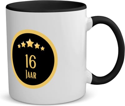 Akyol - 16 jaar koffiemok - theemok zwart - Hoera 16 jaar - iemand die 16 jaar is geworden of 16 jaar lang een relatie hebben of getrouwd zijn - verjaardagscadeau - verjaardag - cadeau - kado - geschenk - relatie - trouwdag - jubileum - 350 ML inhoud