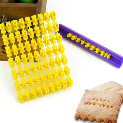 BukkitBow - Luxe Koekjes Alfabet Stempel - Fondant en Cookie Pers - Bakgereedschap met Letters en Nummers - Voor Cake en Koekdecoratie