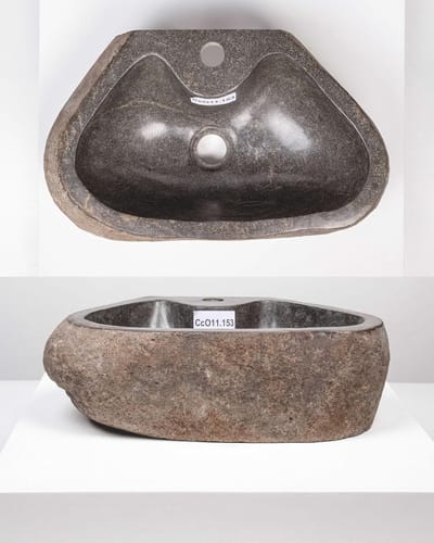 Ovale Stenen Wastafel - Riviersteen Kom - Badkamer Inrichting - Uniek Natuurlijk Vorm - 50 cm Breed - Natuursteen Kleur