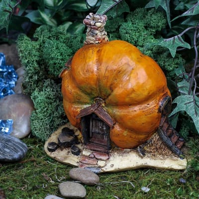 Pompoen Fee Huis - Tuin Decoratie - Feeëntuin Creëren - Handgeschilderd Gedetailleerd - 4.5" x 5.5" - Oranje