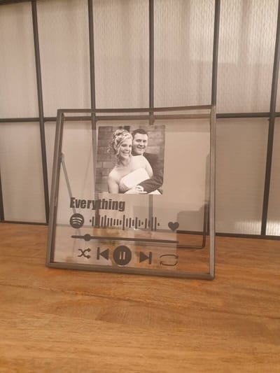 Spotify Lijstje met je muziek nummer en eigen foto - Gepersonaliseerd - 16x16cm - Huwelijk - Valentijnsdag - Verjaardag