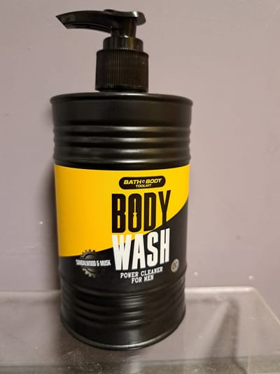 grappig geschenk mannen - body wash - 400 ml - verjaardag - vader dag - kerst - vriend - olie vatje