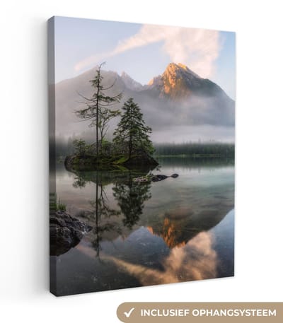 Canvas schilderij 30x40 cm - Wanddecoratie Water - Landschap - Berg - Bomen - Muurdecoratie woonkamer - Slaapkamer decoratie - Kamer accessoires - Schilderijen op canvas