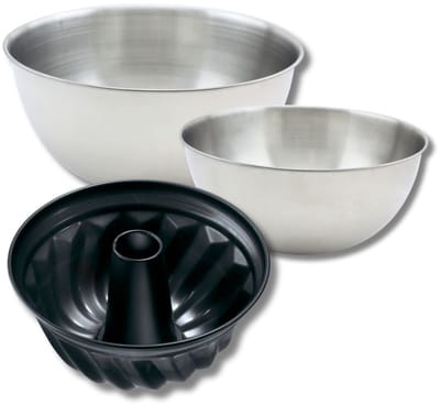 Set bestaande uit 1 kouglofvorm 25 cm, 1 spatel Zenker en 2 roestvrijstalen mengkommen Fackelmann