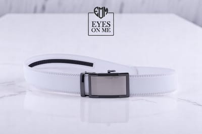 Witte lederen riem zonder gaatjes met automatische gesp voor heren ( Model N180 )