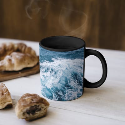 Magische Mok - Foto op Warmte Mokken - Koffiemok - Golven - Oceaan - Blauw - Magic Mok - Beker - 350 ML - Theemok