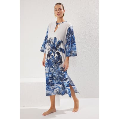 Damesjurk in zeer kleurrijke, bedrukte midi-lengte, oversized model, perfect voor op het strand.