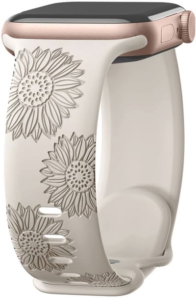 Stravo Siliconen Bandje met Zonnebloemgravure – Comfortabel & Ademend Bandje – Geschikt voor Apple Watch 42mm (Series 11/10), 41mm (Series 9/8/7), 40mm (Series 6/5/4, SE 3/2/1), 38mm (Series 3/2/1) – Starlight