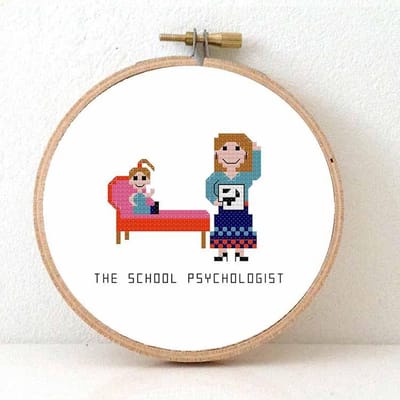 Vrouwlijke kinderpsycholoog borduurpakket | Borduurpakket voor volwassenen | cadeau voor psycholoog maken | Borduurpakket inclusief borduurring, DMC borduurgaren, Aida borduurstof, borduurnaald en instructies