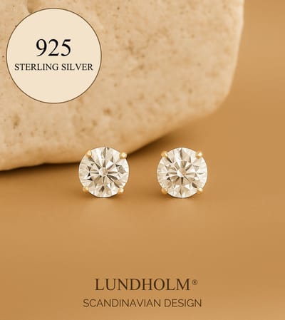Lundholm Luxe 925 Sterling Zilver Studs Oorbellen Jewellery - Oorknopjes Zilver Zirkonia 4 mm - sieraden dames Vrouwen cadeautjes Cadeau voor Schoonmoeder afscheid collega bedankt tip - in Luxe Geschenkverpakking