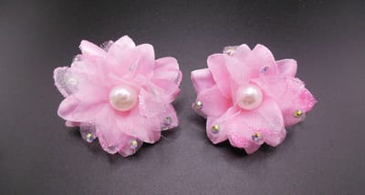 2 roosjes klein met duckklem roze met glinster+parel en diamantjes