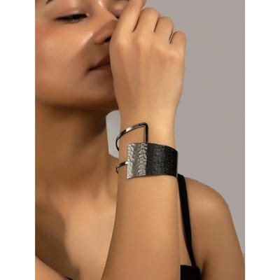 Creatieve en overdreven armband, niche-ontwerp, coole open armband, een gepersonaliseerd cadeau voor je wilde vriendin brown