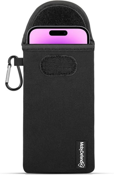 MobyDefend Hoesje - Geschikt voor iPhone 14 Plus / iPhone 14 Pro Max - Neopreen Pouch Met Karabijnhaak - Insteek - Riemlus - Zwart