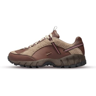 Nike Air Humara LX Jacquemus Brown (W) - Maat 37.5