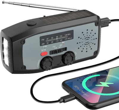 Noodradio - Noodpakket Oorlog - Draagbare Radio - Powerbank Zonneenergie - Transistor Radio - outdoor radio