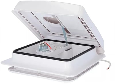 ProPlus Dakluik - 28 x 28 cm - 12 Volt - Zonder permanente ventilatie - met Ventilator - Maximale openingshoek 50° - Wit