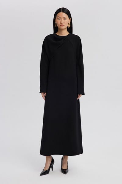 Touché Privé - Crêpe jurk met asymmetrische halslijn - Zwart - Dames
