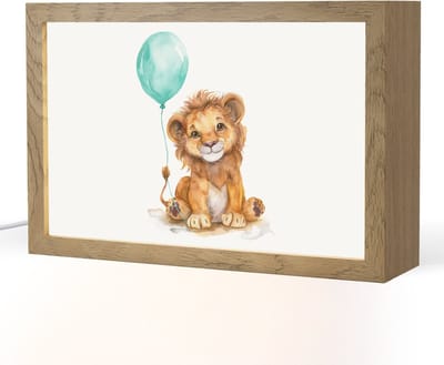 Nachtlampje 30x20 cm - Kinder lampje - Leeuw - Baby dier - Blauwe ballon - Tafellamp kinderkamer - Slaapkamer lamp - Bedlamp kinderen - Kinderlampje stopcontact - Wandlamp babykamer - Nachtlampjes