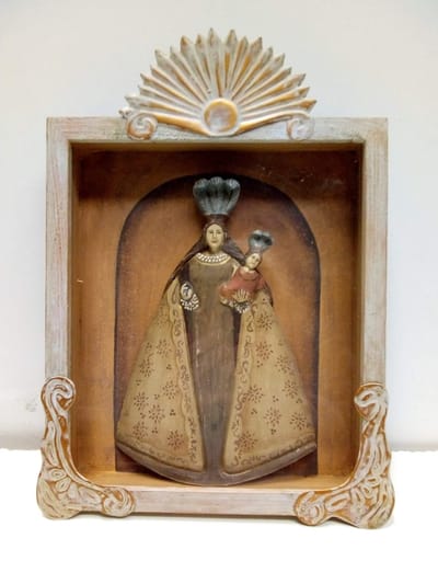 Schilderij-bruin-hout-madonna-woonaccessoires-wanddecoratie-handgemaakt