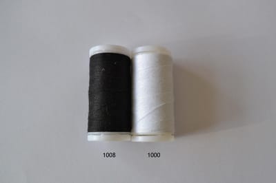 Artifil Naaigaren - Wit en zwart polyester garen - 2x 200m