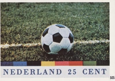 Briefkaart met afbeelding Voetbal postzegel