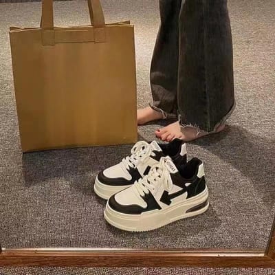 Casual witte schoenen voor dames Lente nieuwe platformplatform damesschoenen, bijpassende sport-casual sneakers 40