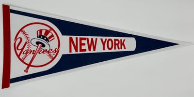 USArticlesEU - New York Yankees - NY Yankees - MLB - Vaantje - Baseball - Honkbal - Sportvaantje - Pennant - Wimpel - Vlag - 31 x 72 cm - White logo