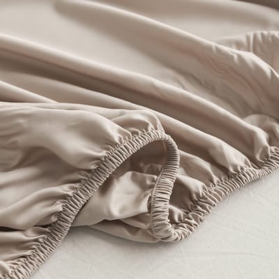 Bamboe hoeslaken Soft Taupe beige 80x210 cm – Standaard matras, zacht, ademend & hypoallergeen | Boomba Bamboo®