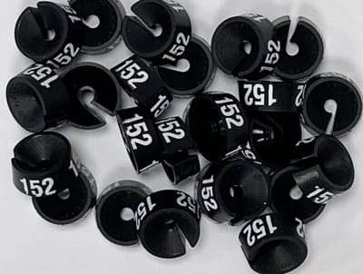 Bleijenberg Maatdopje maat 152 zwart - Maataanduiding voor kledinghangers per 25 stuks - Maatringetje Ø 20 mm - Kledinghangers - Kleerhanger - Kapstok - Mark-Brics - wisersizer