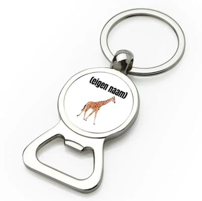 Akyol - giraffe met eigen naam flesopener - Giraffe - giraffe liefhebbers - dieren liefhebber - leuk cadeau voor iemand die houdt van giraffen - cadeau - kado - 9 bij 3 cm
