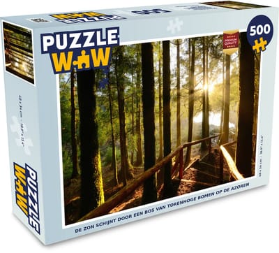 Puzzel De zon schijnt door een bos van torenhoge bomen op de Azoren - Legpuzzel - Puzzel 500 stukjes