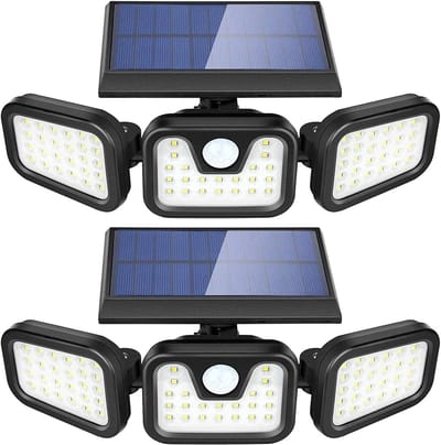 Een set van twee draadloze solar wandlampen voor buiten, met heldere LED's en bewegingssensoren; IP65 waterdicht.