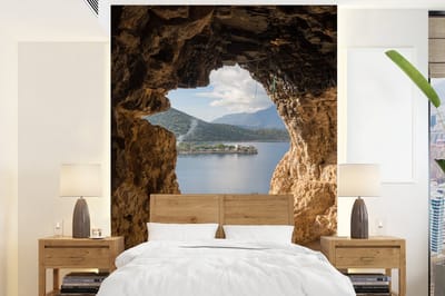 Behang - Fotobehang Water - Grot - Natuur - Landschap - Breedte 205 cm x hoogte 280 cm