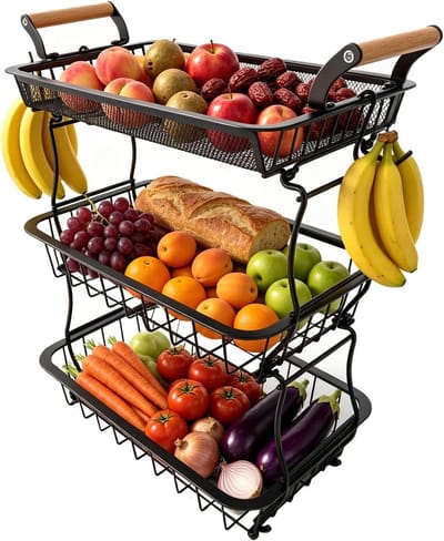 Drielaagse fruit- en groentemand met twee bananenhaken voor dressoirs en voorraadkasten, stevig en duurzaam voor optimale opslag van vers fruit en groenten.
